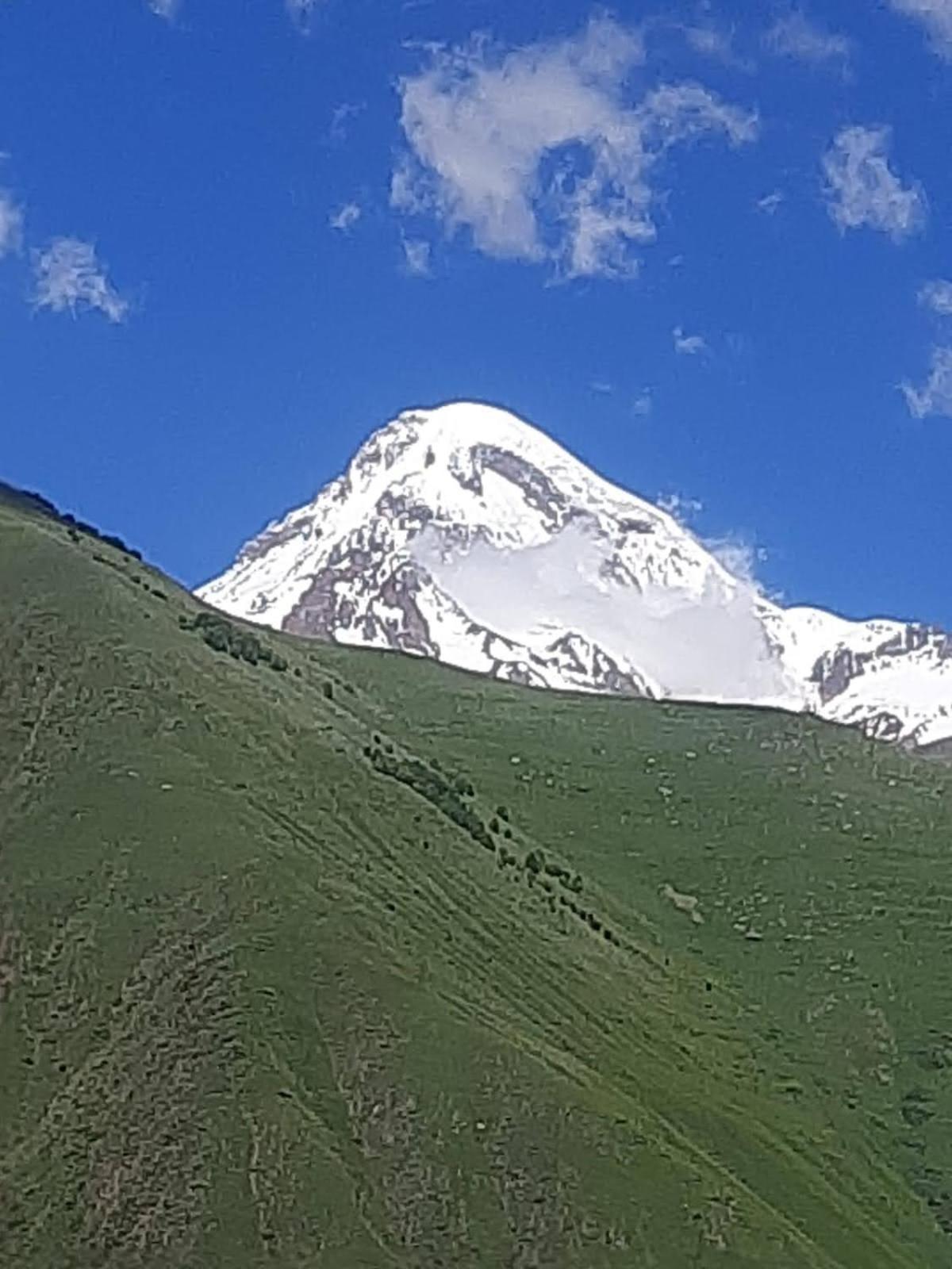 Cliffside Cottage Kazbegi Buitenkant foto